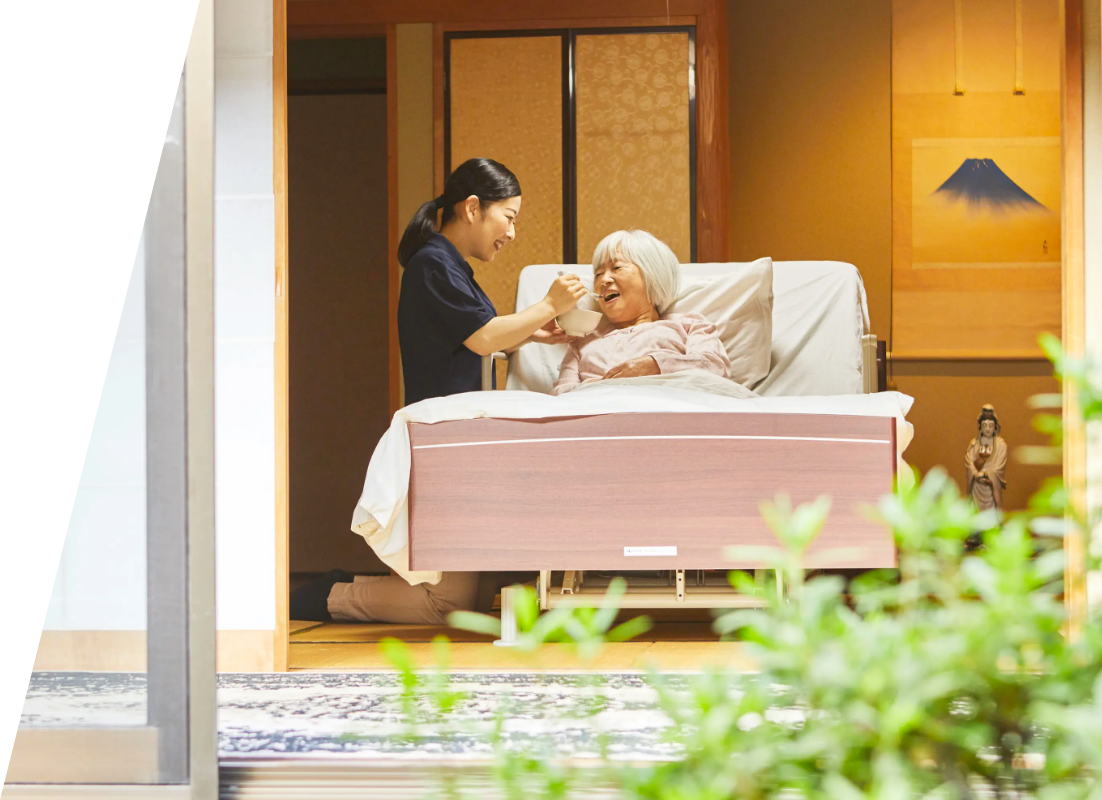 介護保険では対応できない介護・生活支援を24時間365日、プロの介護士がサポートします